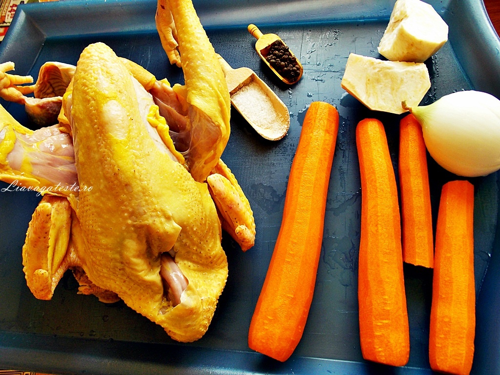 Supa pe gaina, crescuta la tara