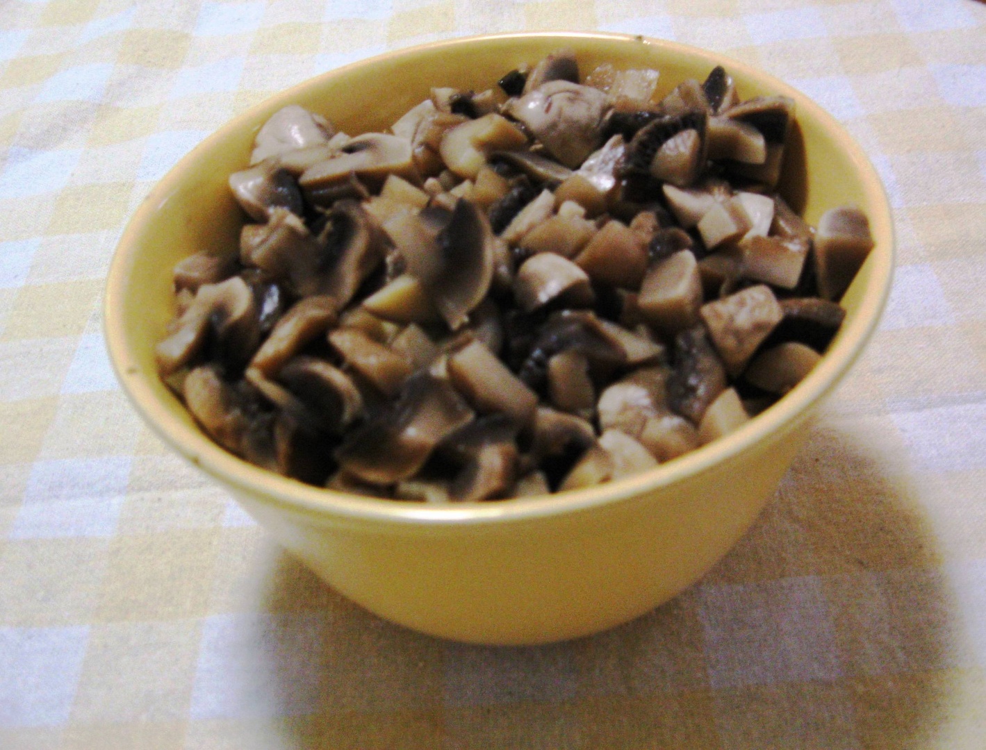 Salata cu ciuperci, maioneza si usturoi