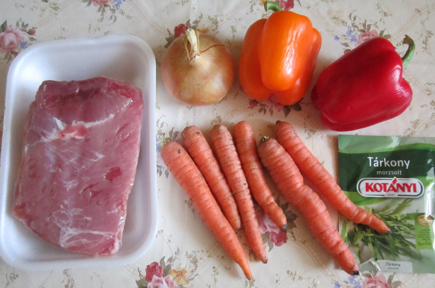 Ciorba taraneasca cu carne de porc si legume