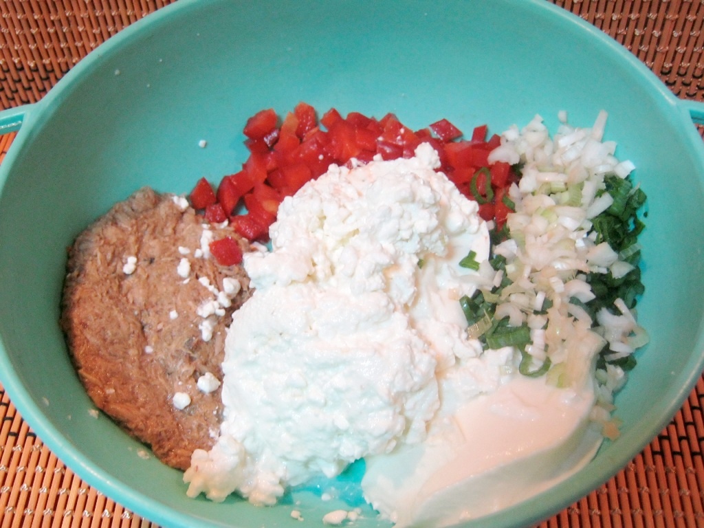 Cuburi aperitiv cu Miez de lapte ton si branza