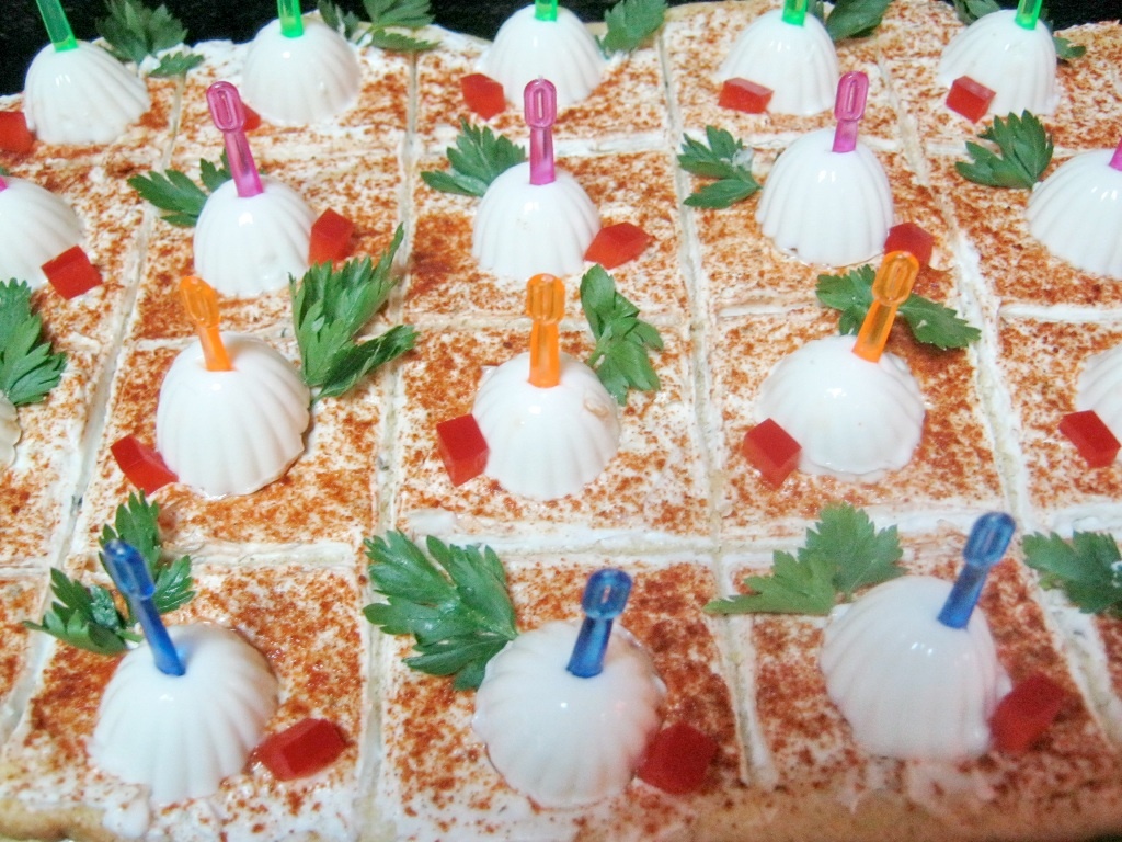 Cuburi aperitiv cu Miez de lapte ton si branza