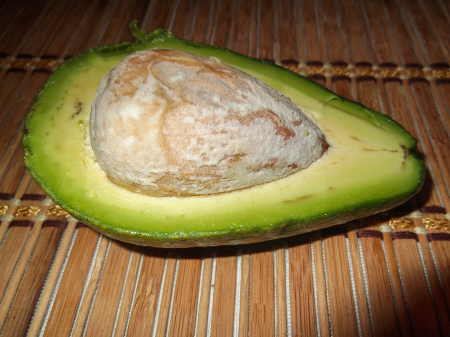 Salată de avocado cu ou