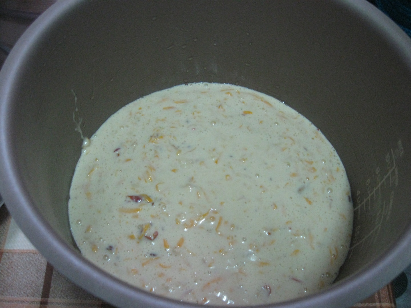 PRAJITURĂ CU DOVLEAC ŞI MERE PREPARATĂ LA PHILIPS MULTICOOKER