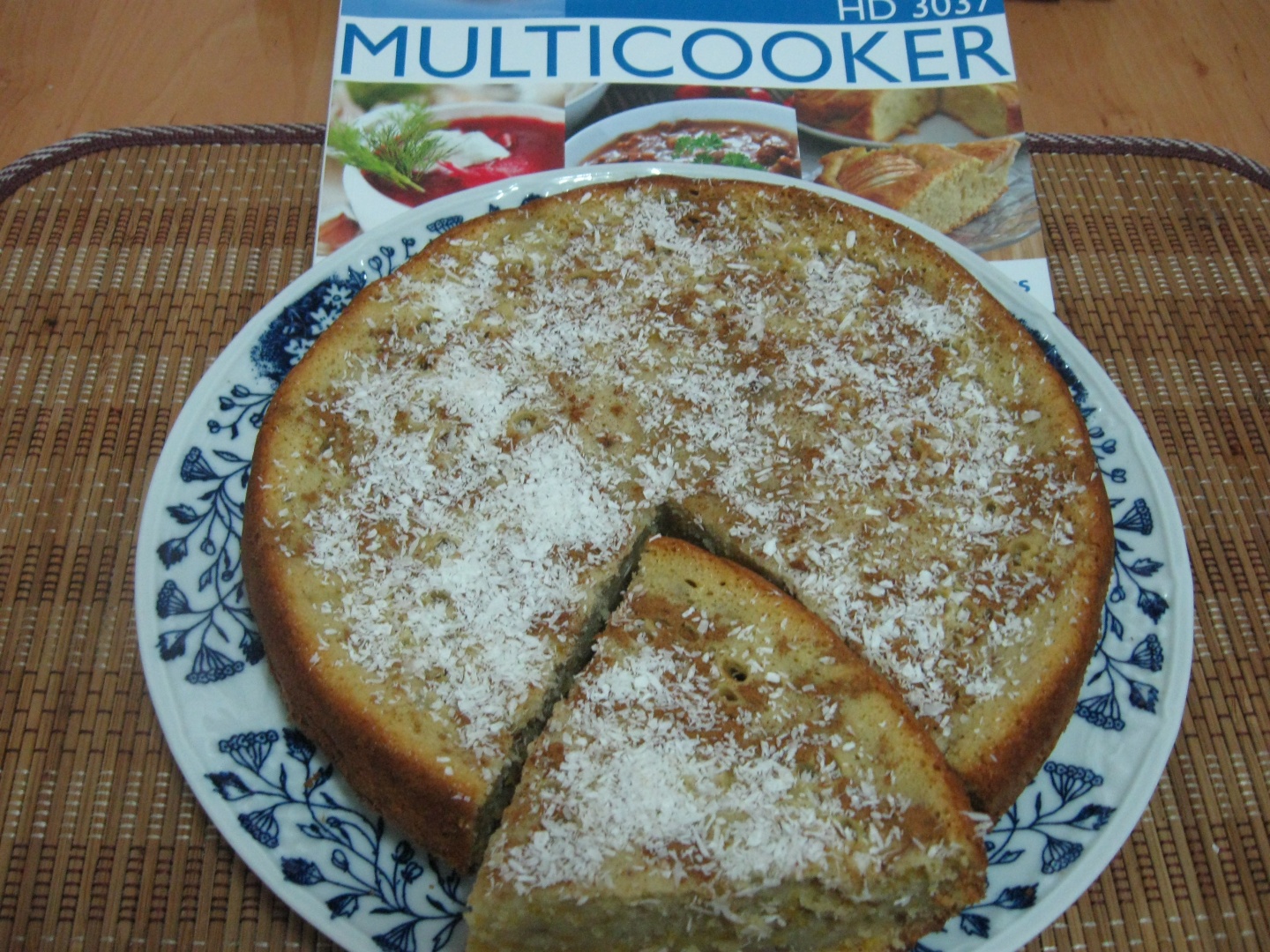 PRAJITURĂ CU DOVLEAC ŞI MERE PREPARATĂ LA PHILIPS MULTICOOKER