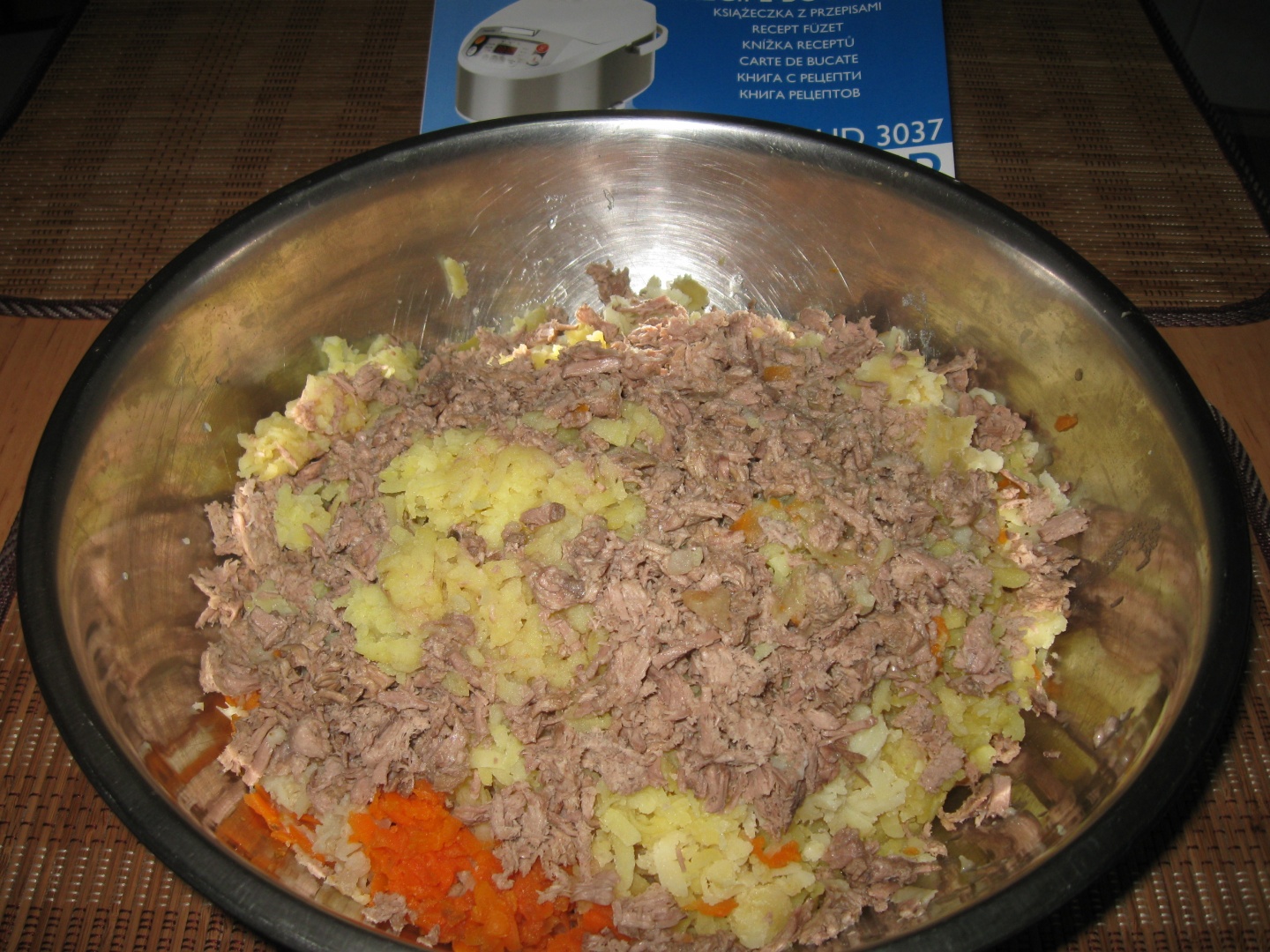 SALATĂ BOEUF CU CARNE DE VIŢEL  - PHILIPS MULTICOOKER