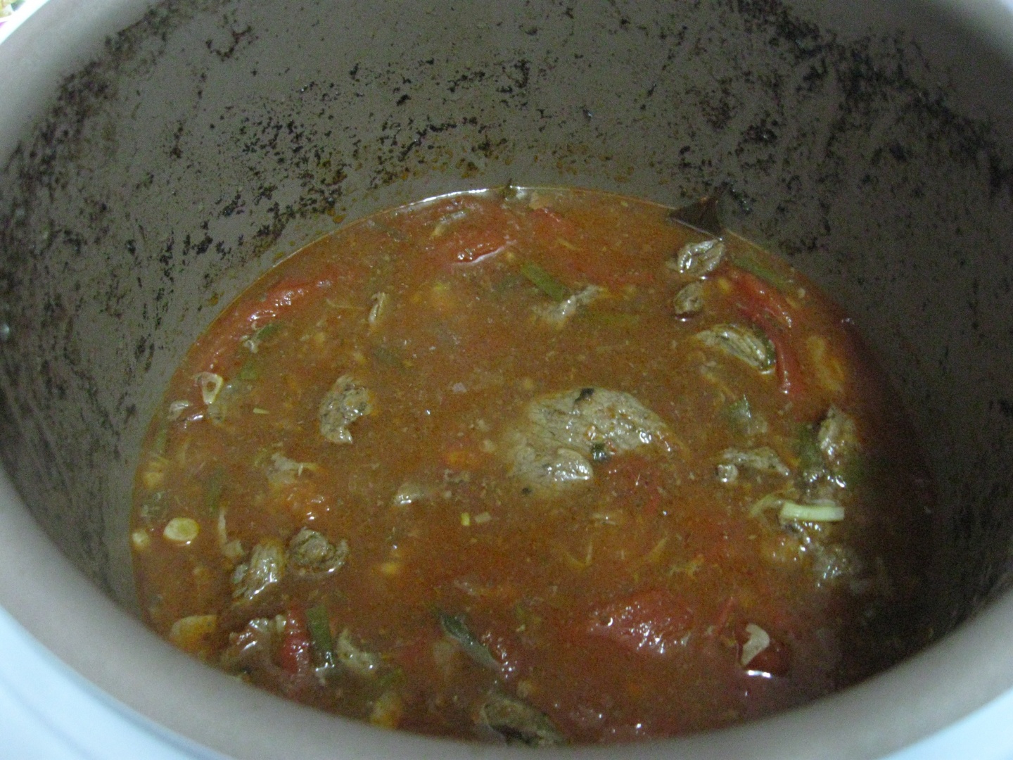 PULPĂ DE VIŢEL CU SOS DE VIN ŞI PIPER ROŞU  LA PHILIPS MULTICOOKER