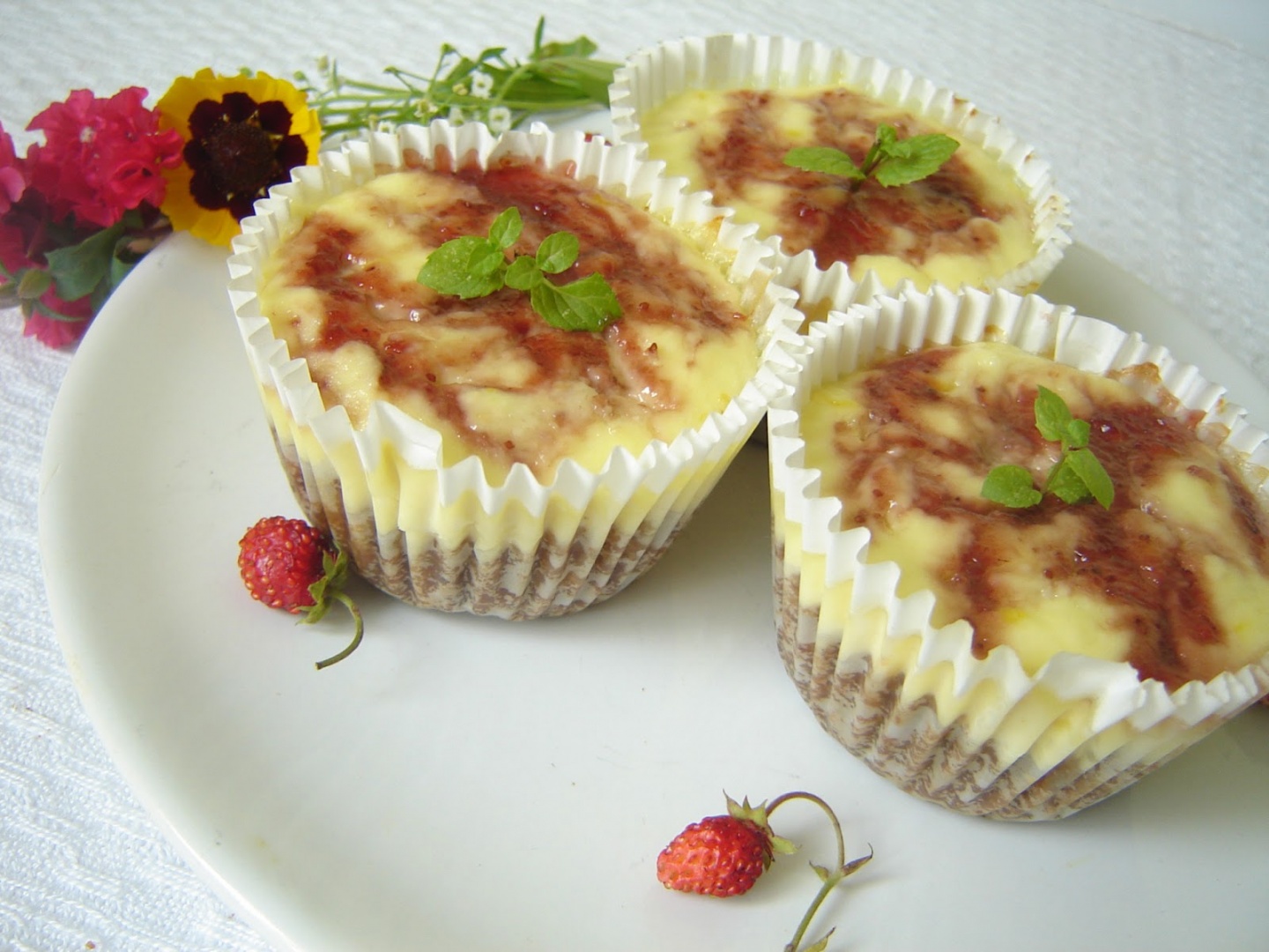 Briose cu biscuiti graham si branza