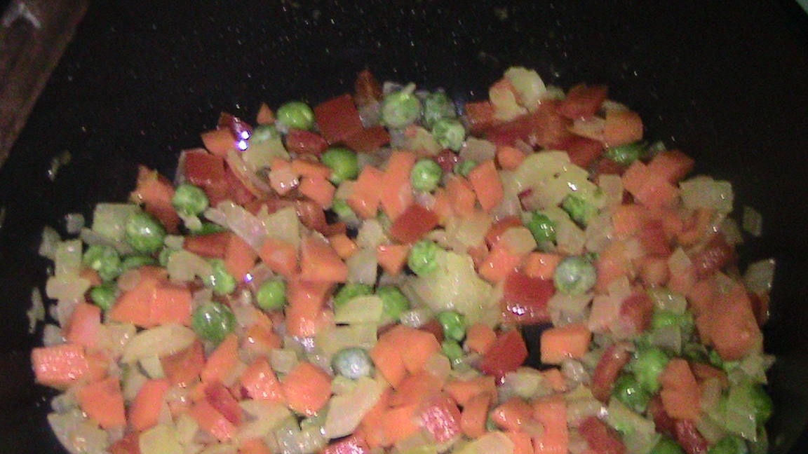 Pui la cuptor cu garnitura de orez