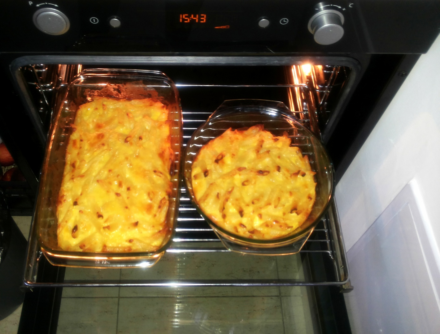 Paste (Penne Rigate) cu branza de vaci la cuptor