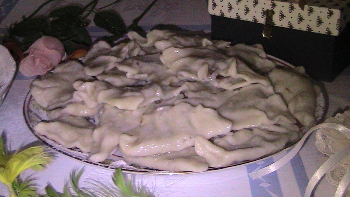 Coltunasi de post cu dulceata de prune