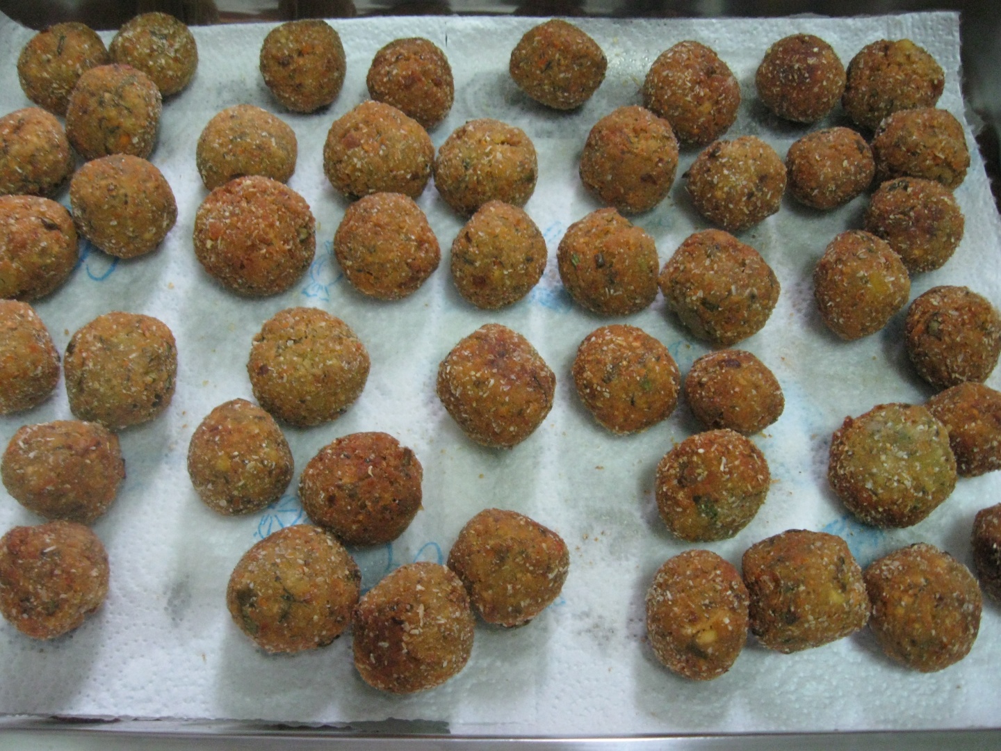 Chiftelute rapide din legume crude  - de post (reteta casei)