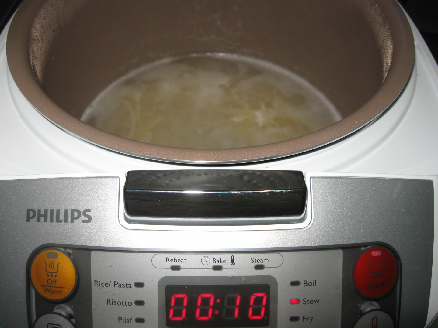 Budinca de spaghete cu branza la Philips multicooker