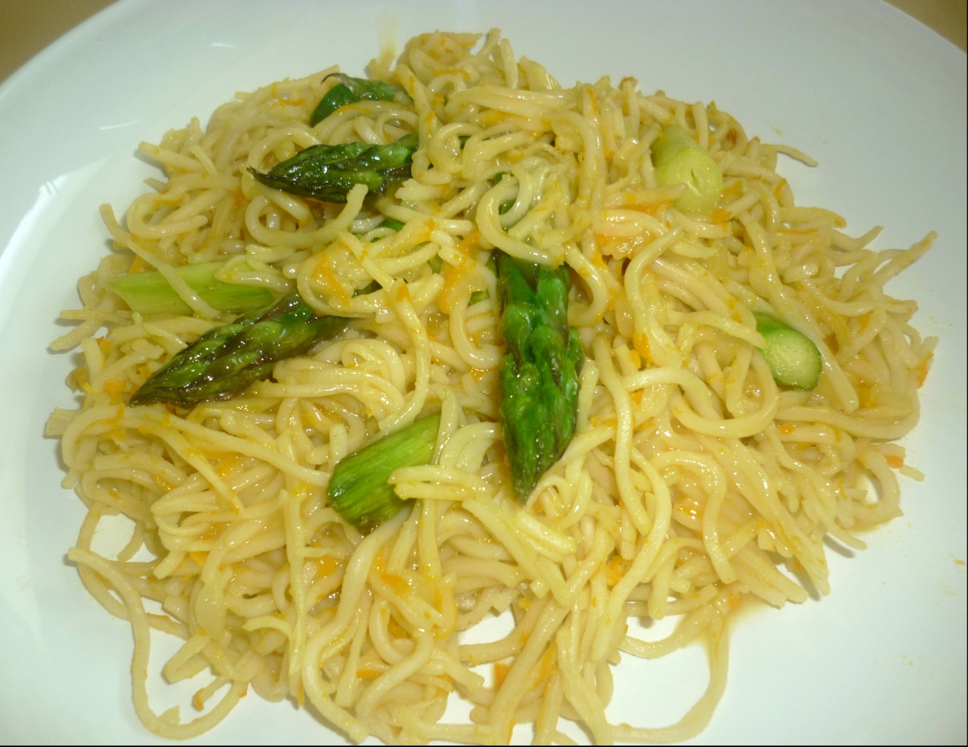 Paste din orez cu sparanghel