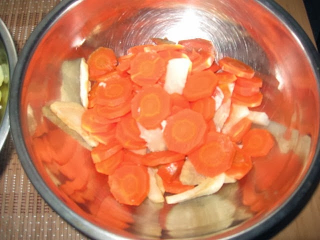 Rasol de pastrav cu piure de legume