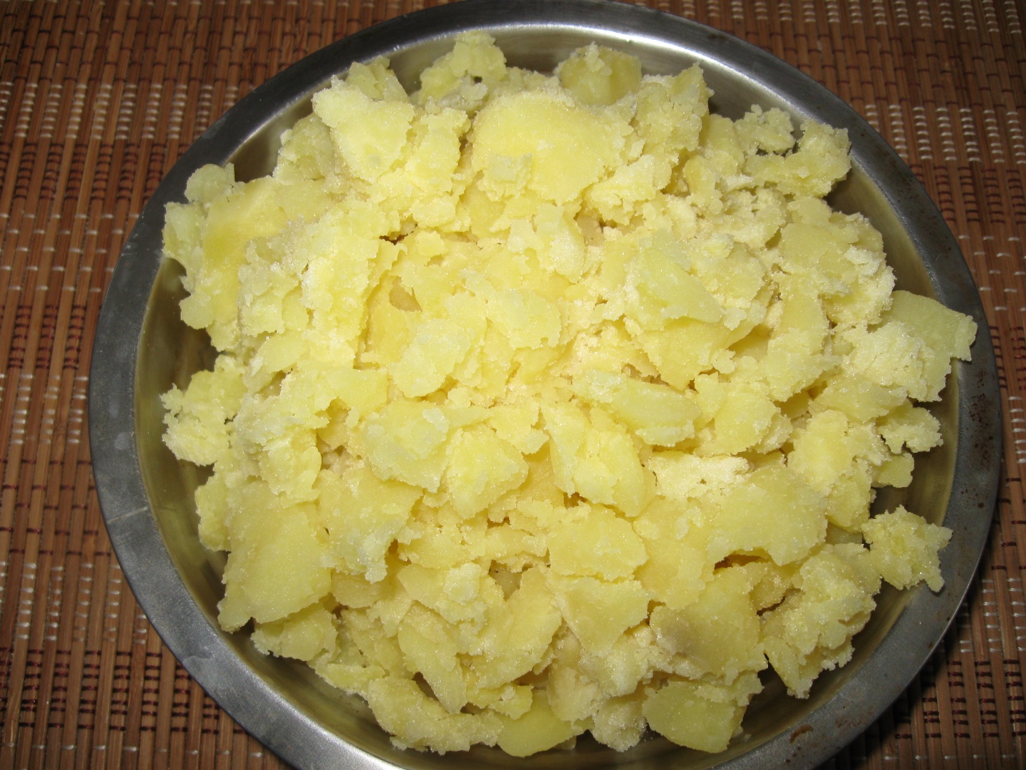 Cartofi surpriza  la Philips multicooker