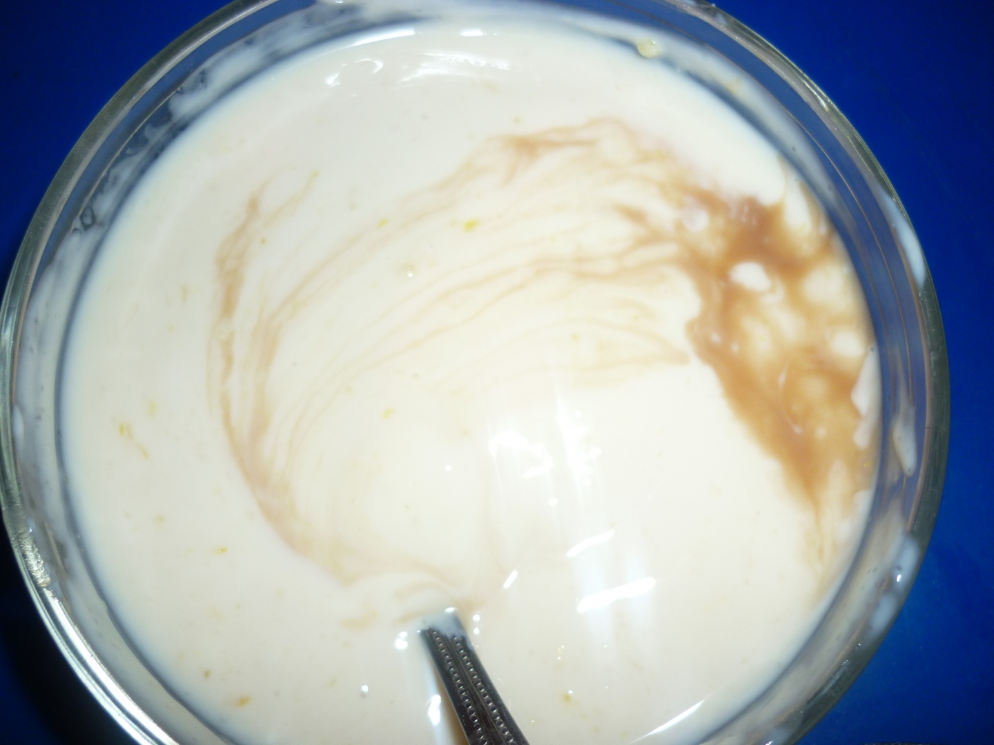 Crema cu iaurt din soia si struguri