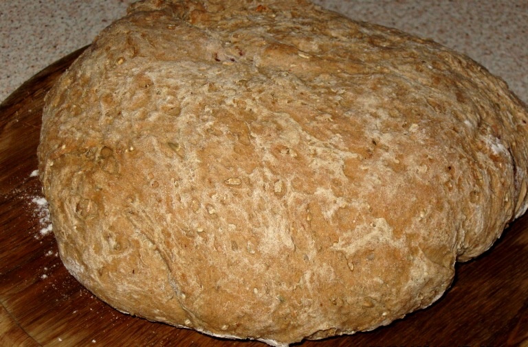 Paine din faina cu merisor