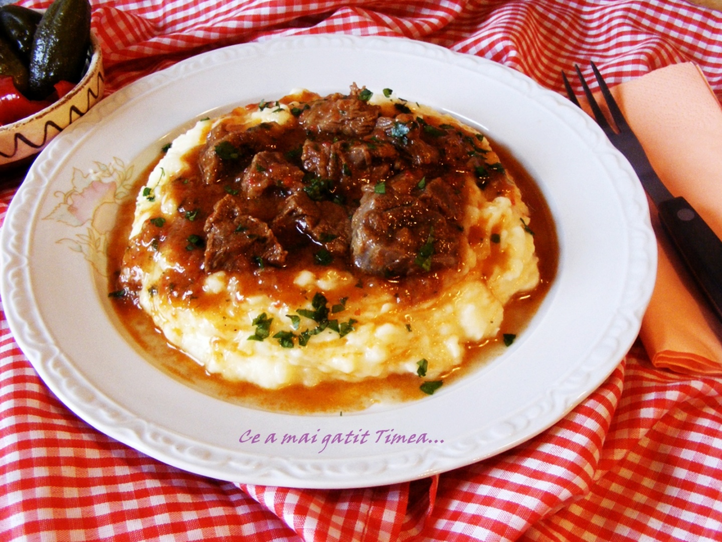 Tocanita de vitel ca la mama acasa