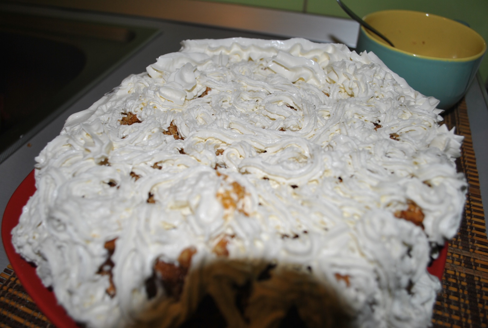 Tort cu mere si crema de zahar ars