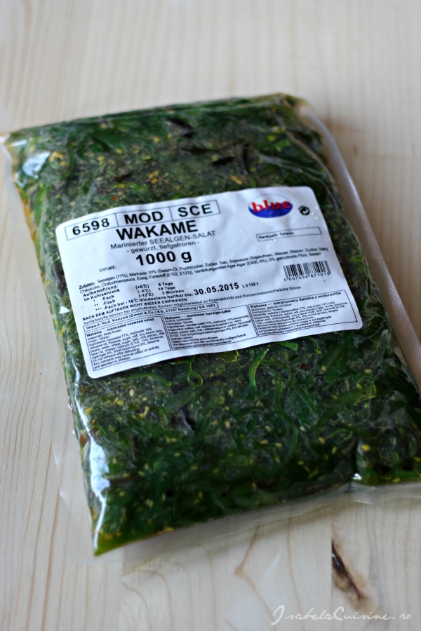 Salata de alge marine Wakame si tofu
