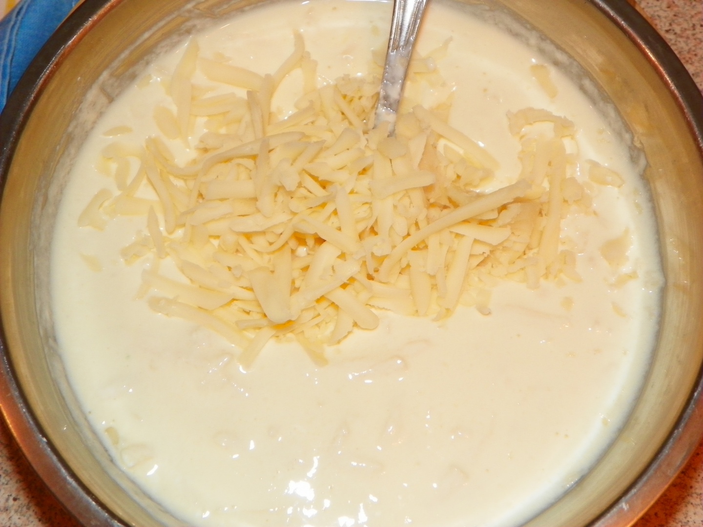 Souffle de broccoli cu piept de pui