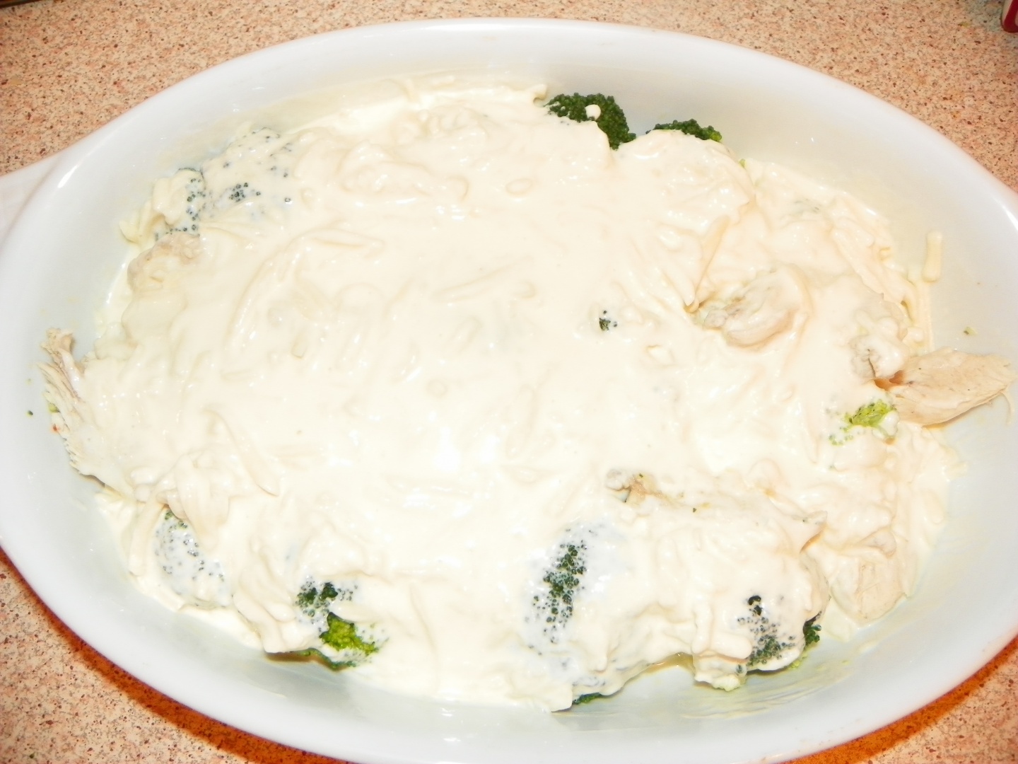 Souffle de broccoli cu piept de pui