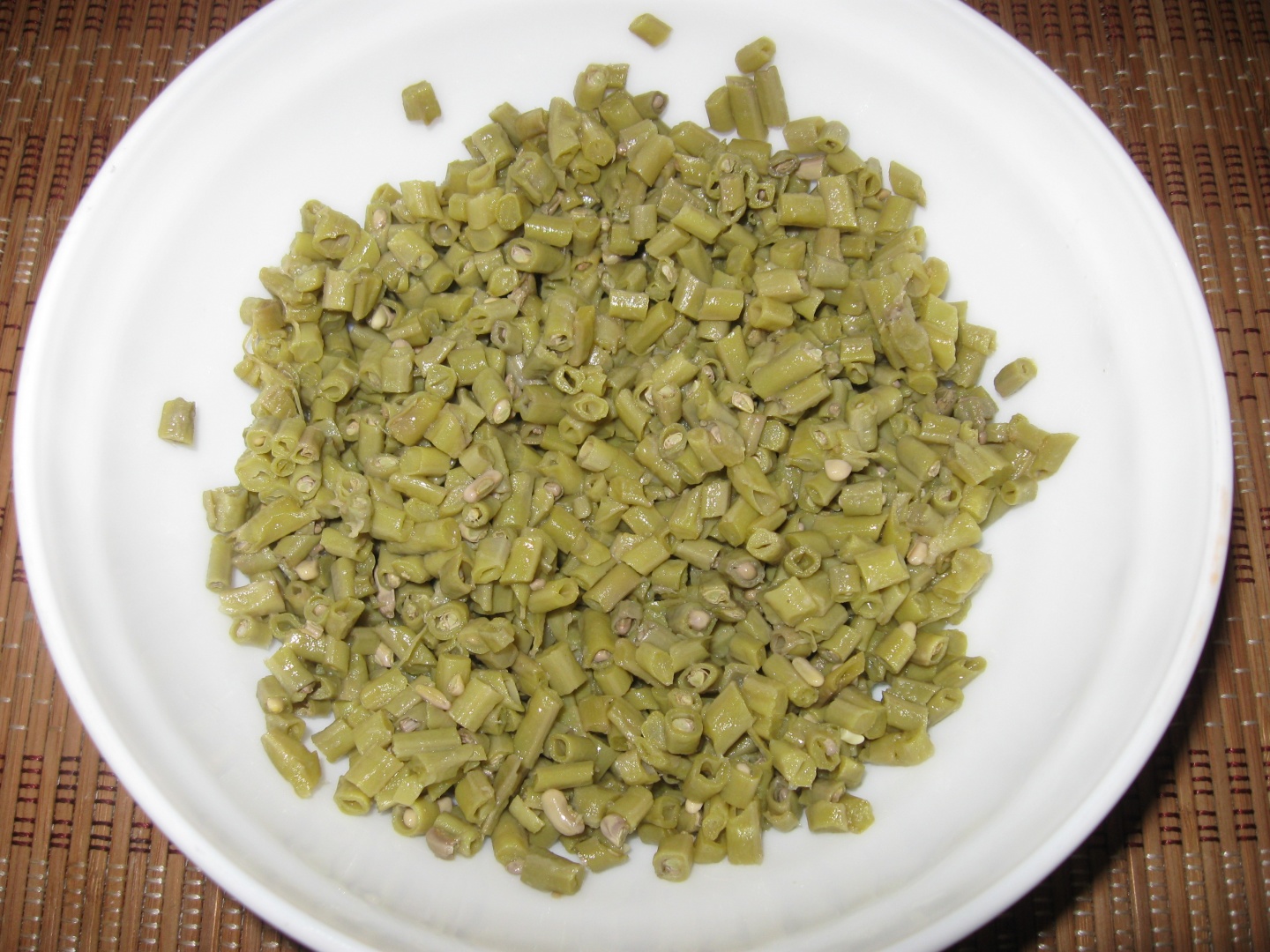 Salata de fasole verde cu usturoi, hrean si maioneza de post - Philips multicooker