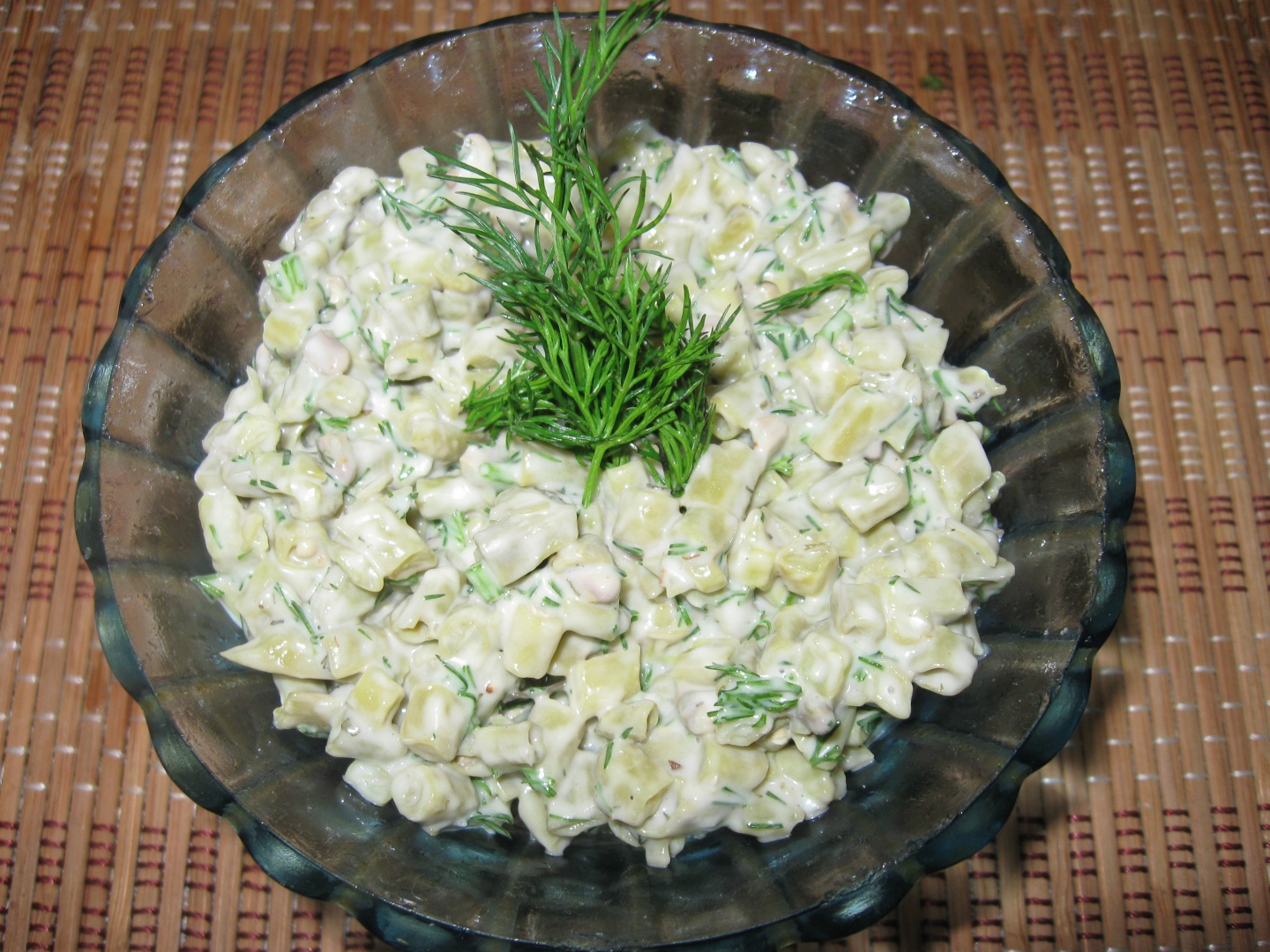 Salata de fasole verde cu usturoi, hrean si maioneza de post - Philips multicooker