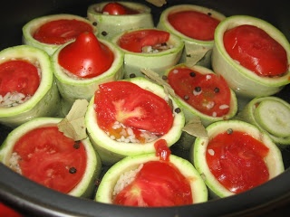 Dovlecei umpluti cu orez si legume