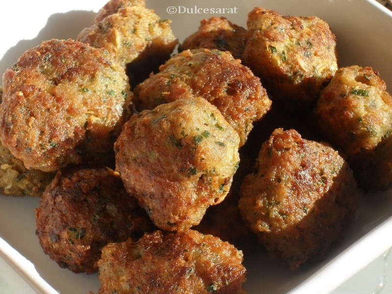 Chiftelute din carne de porc cu menta