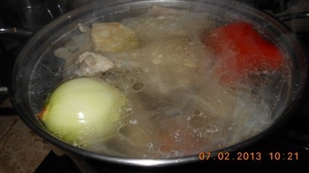 Supa de curcan cu taitei de casa