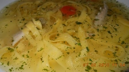 Supa de curcan cu taitei de casa