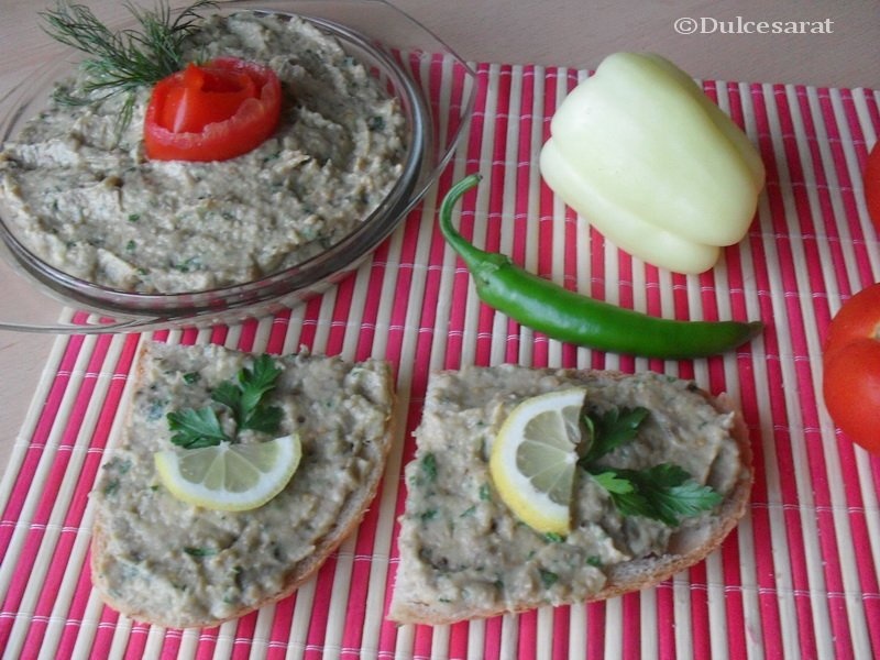 Salata de vinete cu iaurt si patrunjel verde