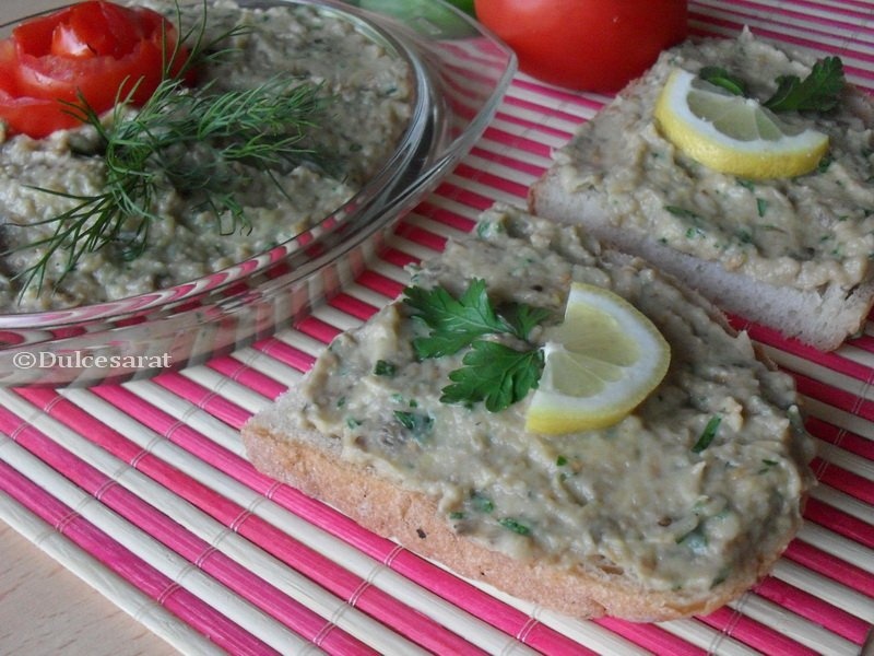 Salata de vinete cu iaurt si patrunjel verde