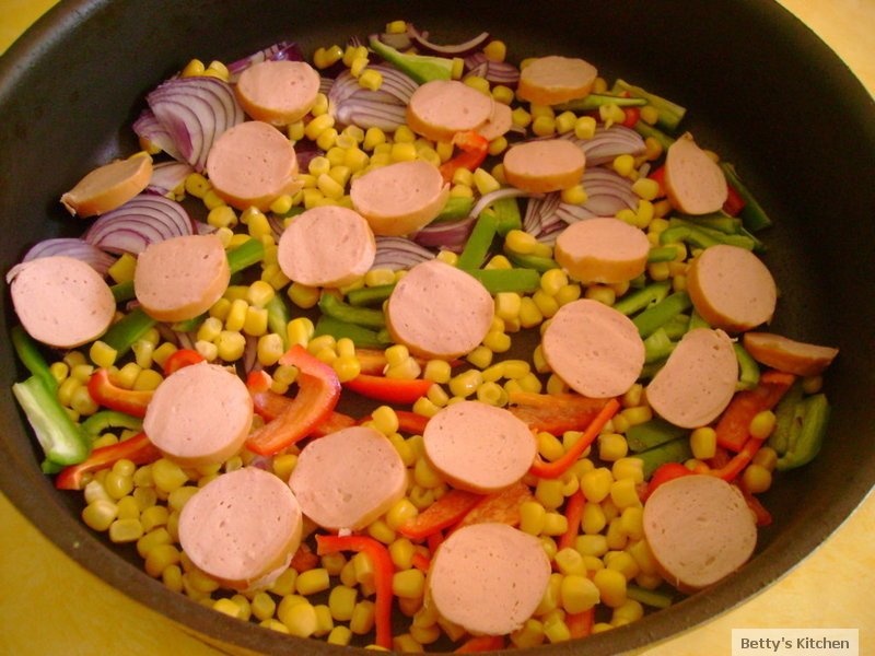 Salată de paste cu legume