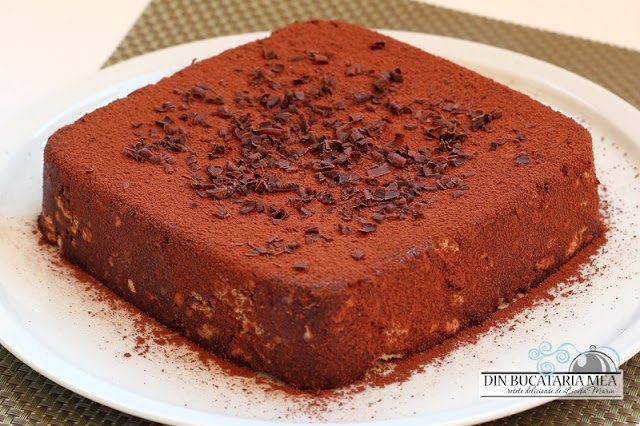 Tort de biscuiti.  Reteta fara coacere pentru un desert rapid si delicios