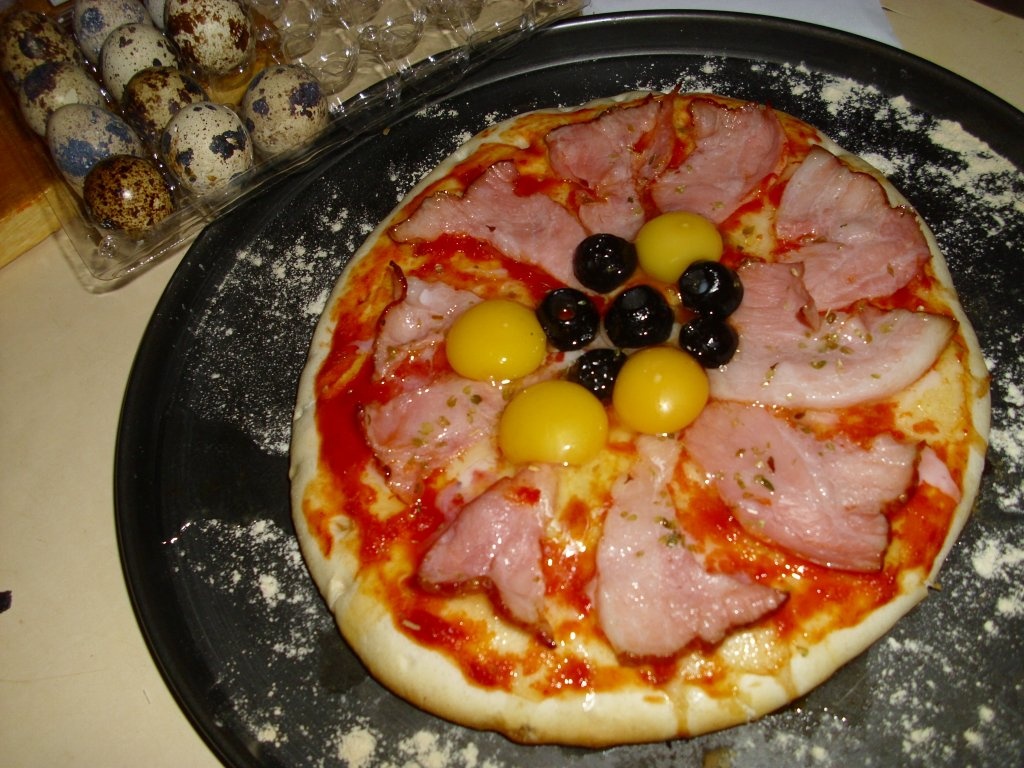 Pizza romana cu kaiser