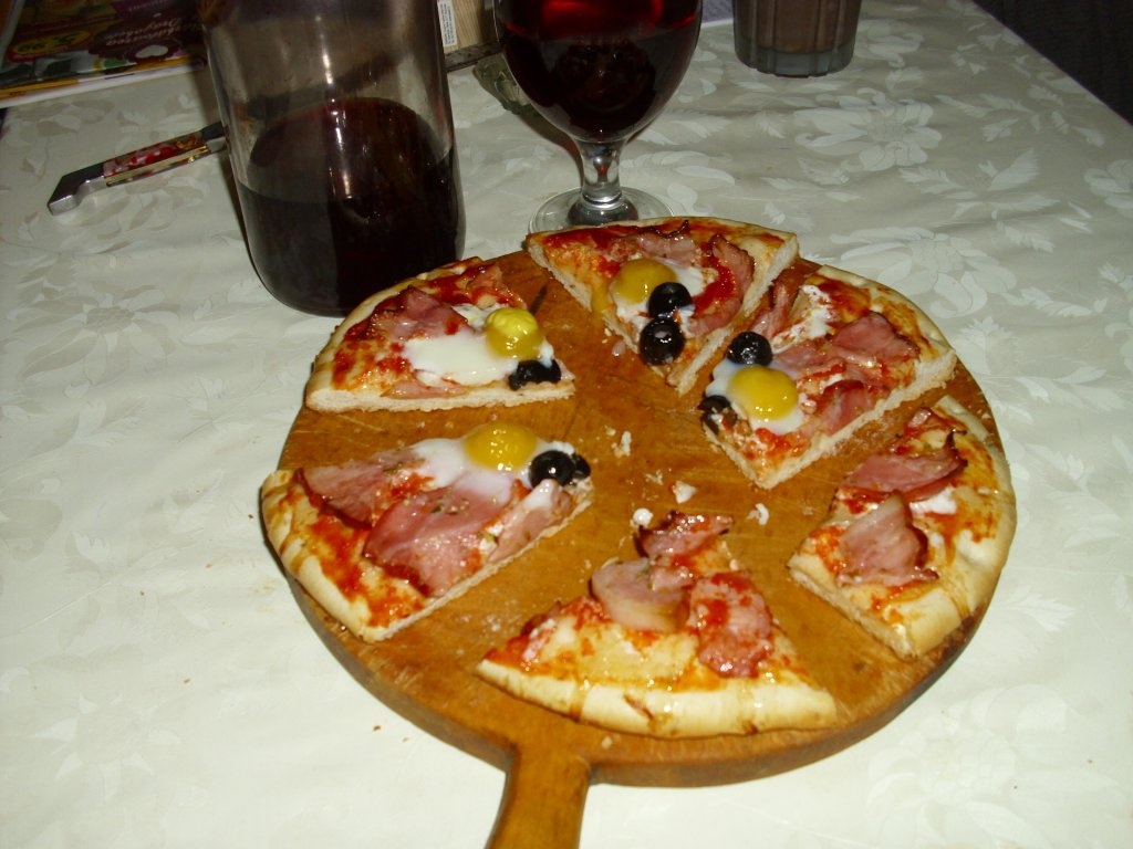 Pizza romana cu kaiser