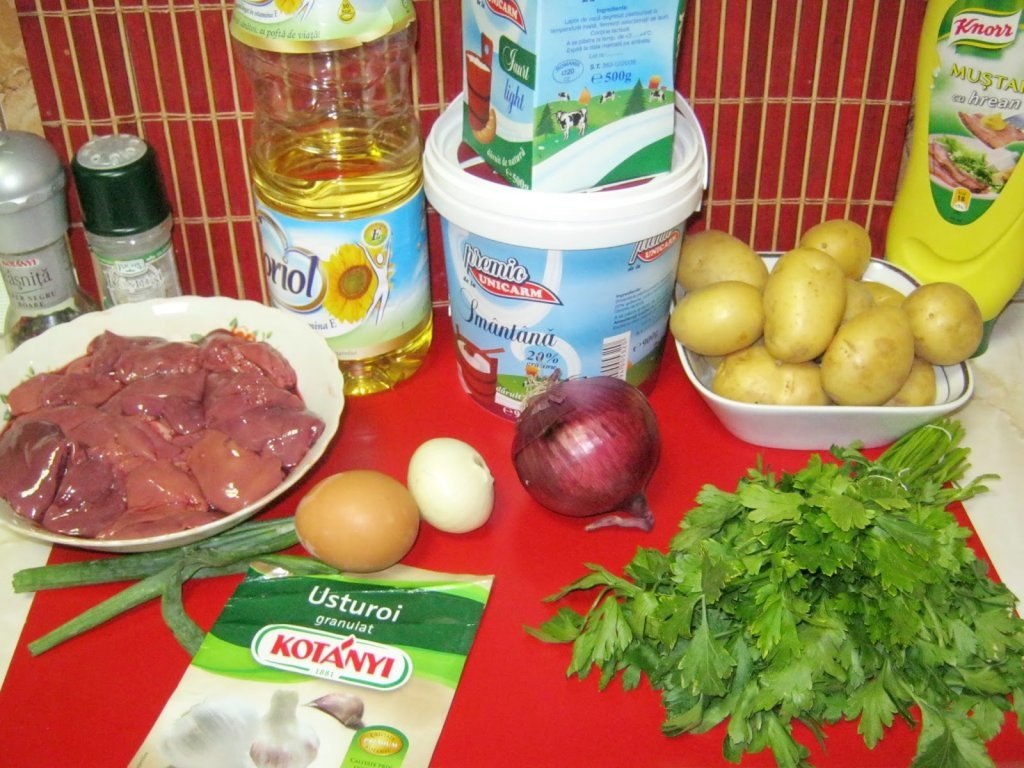 Ficatei cu sos rece si cartofi noi