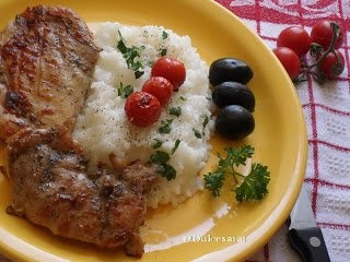 Pulpe de pui dezosate la gratar cu garnitura de orez