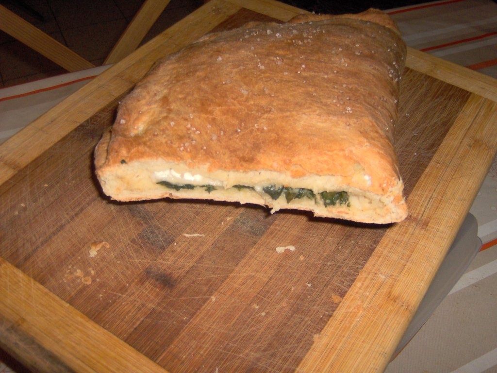 Caltone cu branza si spanac