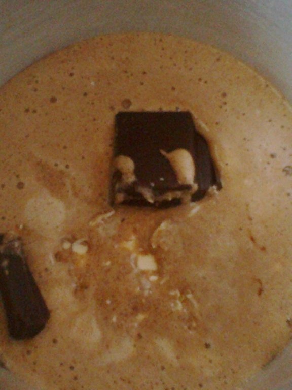 Tort inventat cu ciocolată