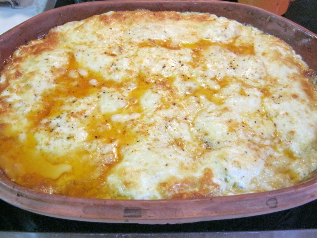Chiftelute gratinate, cu mazare verde