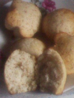 Briose cu ciocolata si stafide