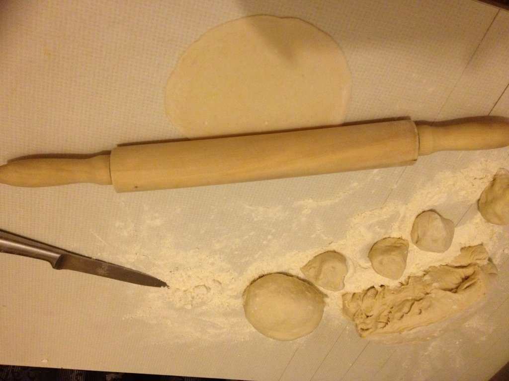 Pateuri cu carne (Cebureki s measom)