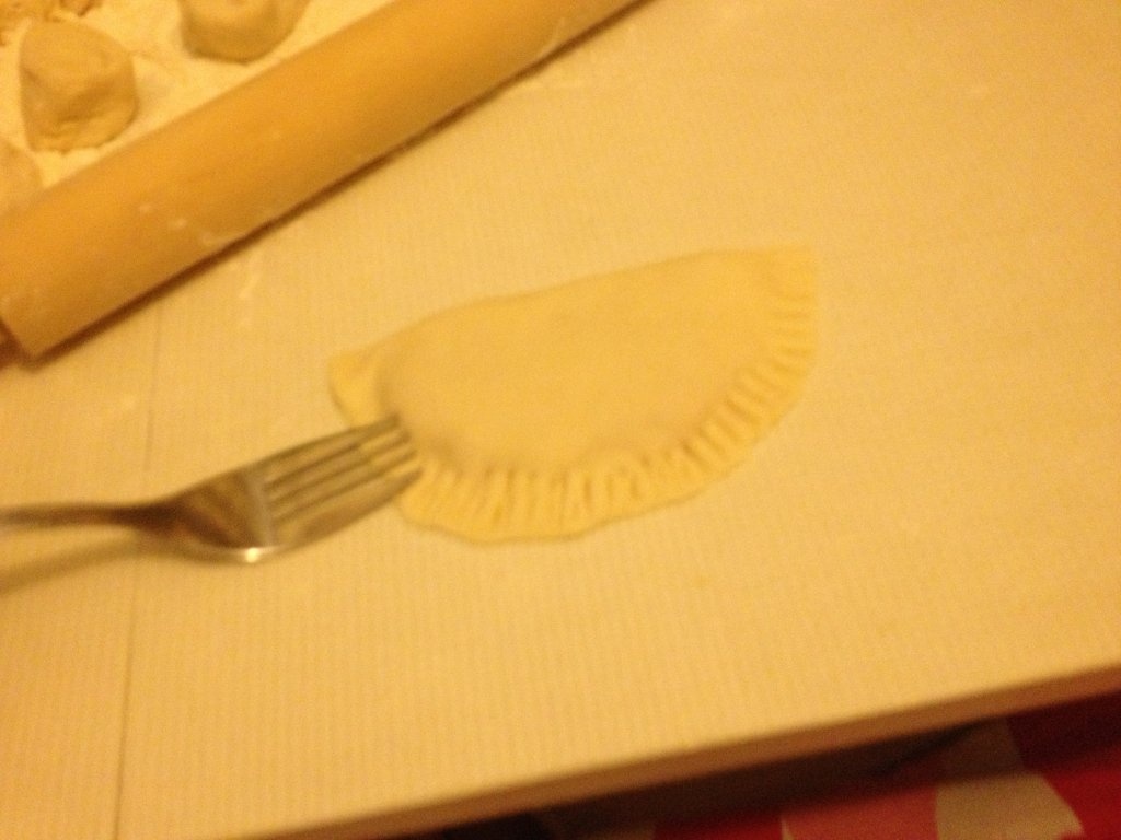 Pateuri cu carne (Cebureki s measom)