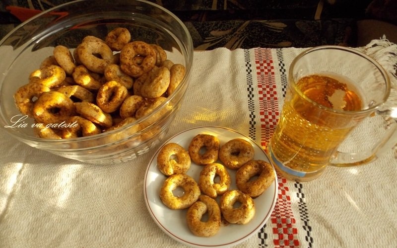 Covrigiei din faina integrala si chimen