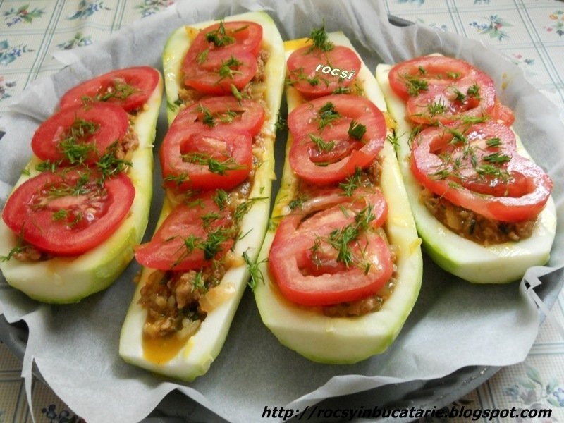 Dovlecei umpluti la cuptor