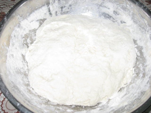 Plăcinţele prăjite umplute cu varză