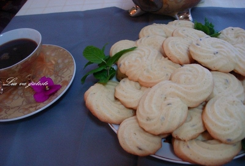 Fursecuri fragede cu levantica